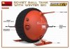 MiniArt 40008 SOVIET BALL TANK w/ WINTER SKI. INTERIOR KIT 1/35